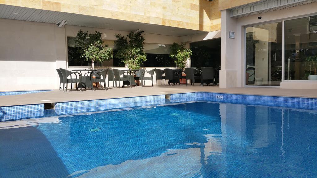 Hotel Carlos I Benidorm Buitenkant foto