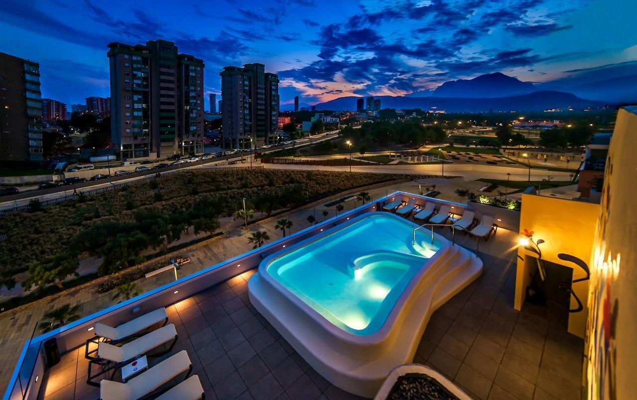 Hotel Carlos I Benidorm Buitenkant foto