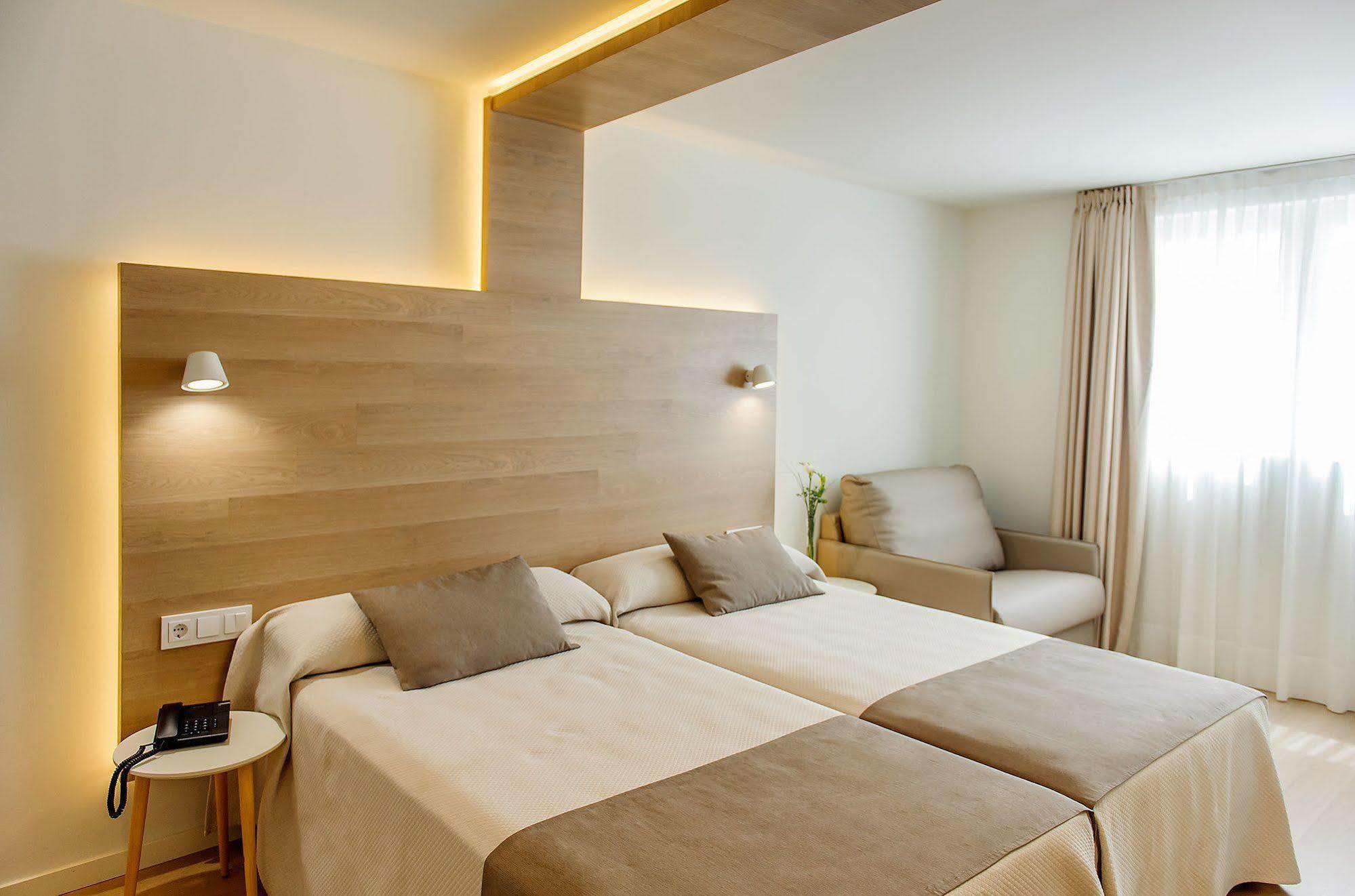 Hotel Carlos I Benidorm Buitenkant foto